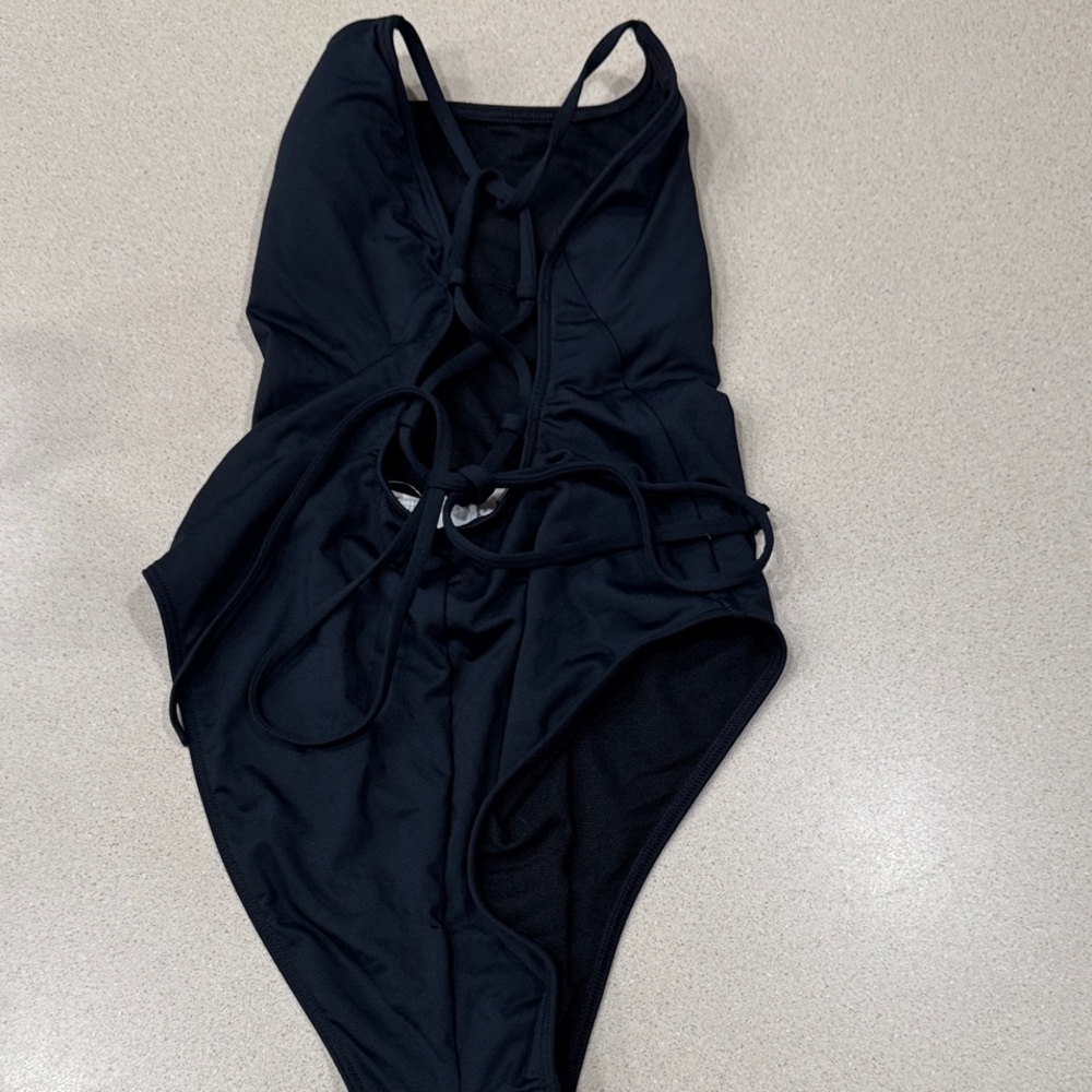 Roxy Black One Piece Swimsuit Classic Design XS - Picture 9 of 12